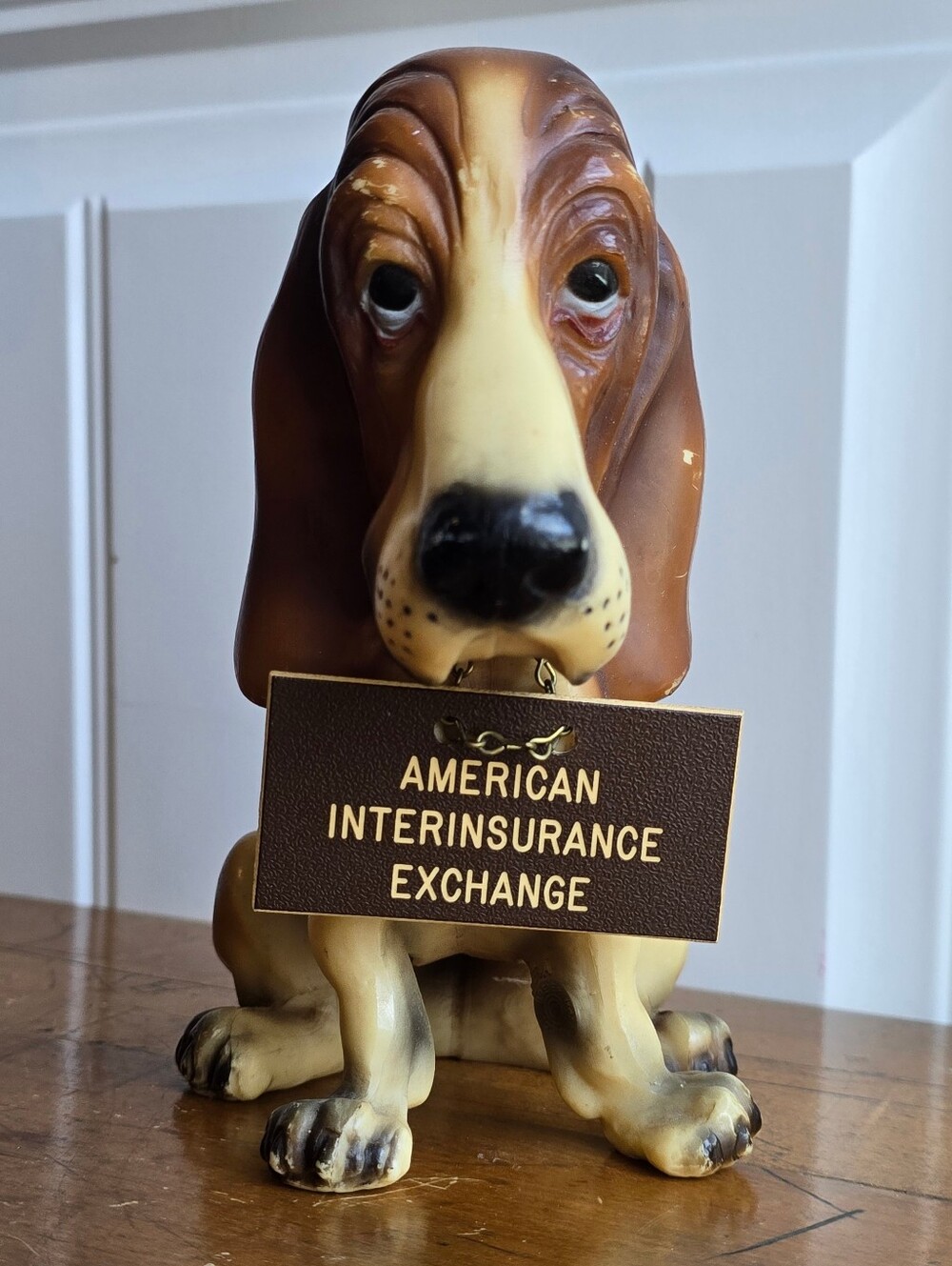 Vintage Breyer Molding Co Basset Hound Figurine American Interinsurance Ad Sign